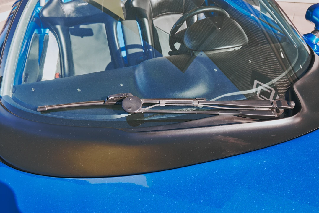 1997 Renault Spider - Image 30 of 31
