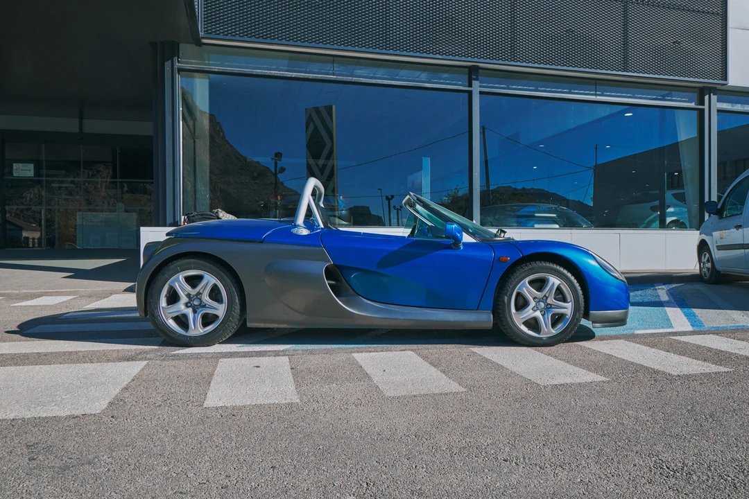 1997 Renault Spider - Image 4 of 31