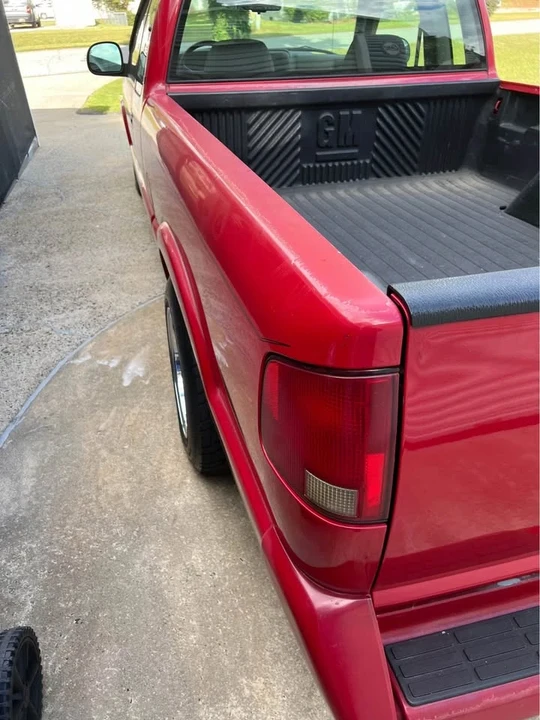 1997 Chevrolet S-10 - Image 6 of 10