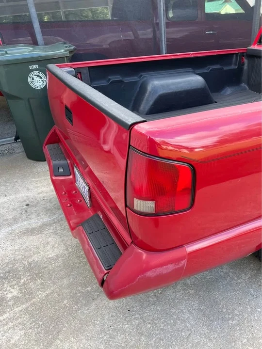 1997 Chevrolet S-10 - Image 5 of 10