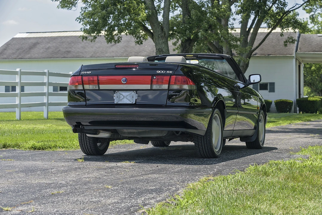 1997 Saab 900 2nd Gen - Image 5 of 31
