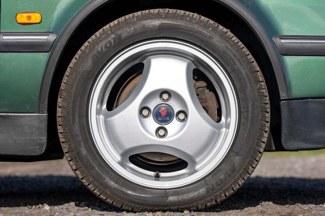 1997 Saab 9000 - Image 22 of 30