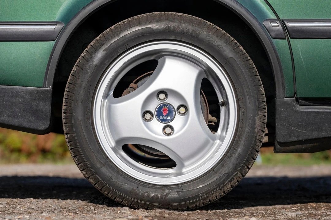 1997 Saab 9000 - Image 23 of 30