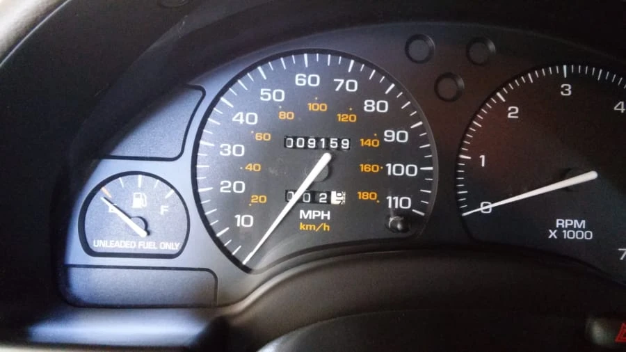 1997 Saturn - Image 8 of 8