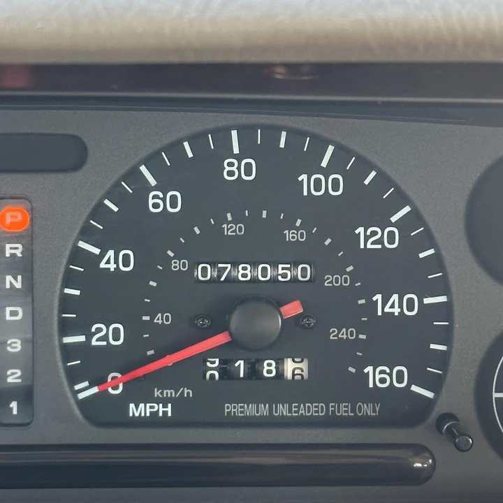 1997 Subaru SVX - Image 25 of 31