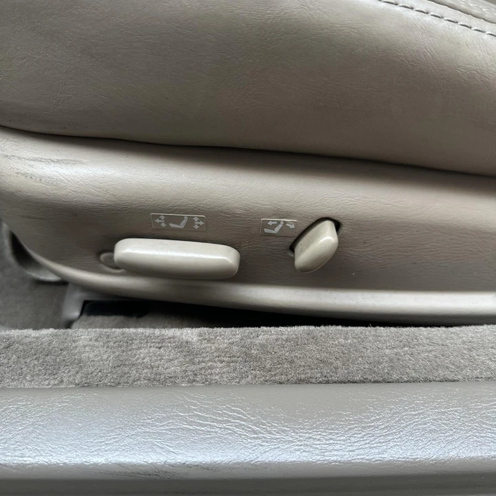 1997 Subaru SVX - Image 18 of 31