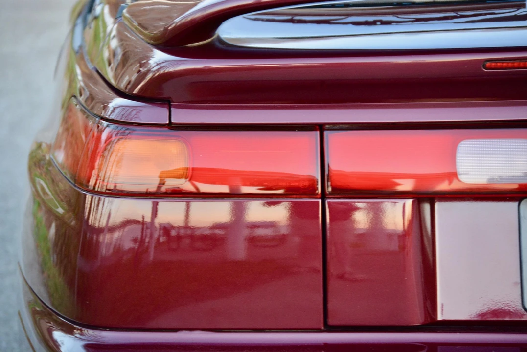 1997 Subaru SVX - Image 29 of 31