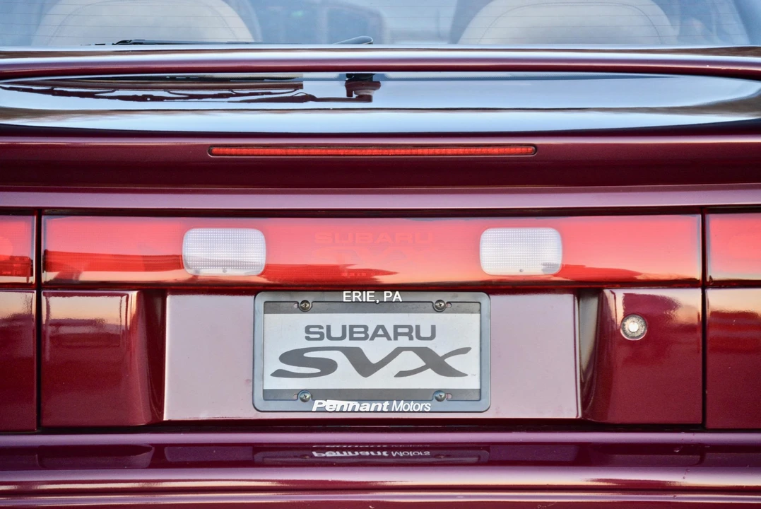 1997 Subaru SVX - Image 30 of 31