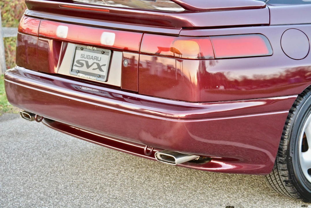 1997 Subaru SVX - Image 28 of 31