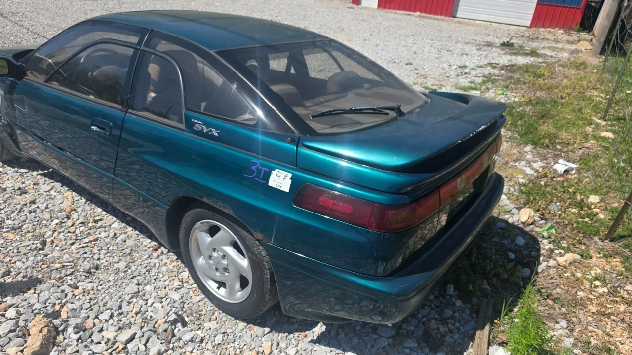 1997 Subaru SVX - Image 9 of 13
