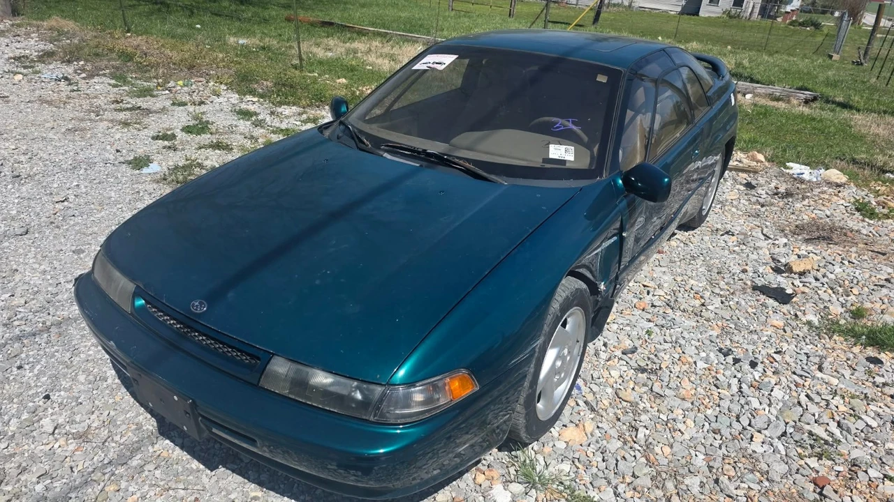 1997 Subaru SVX - Image 8 of 13