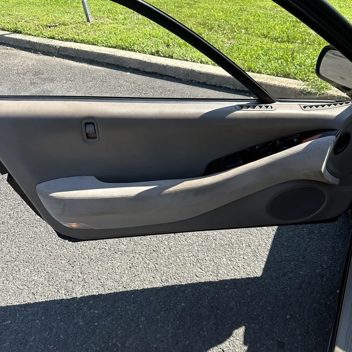 1997 Subaru SVX - Image 14 of 21