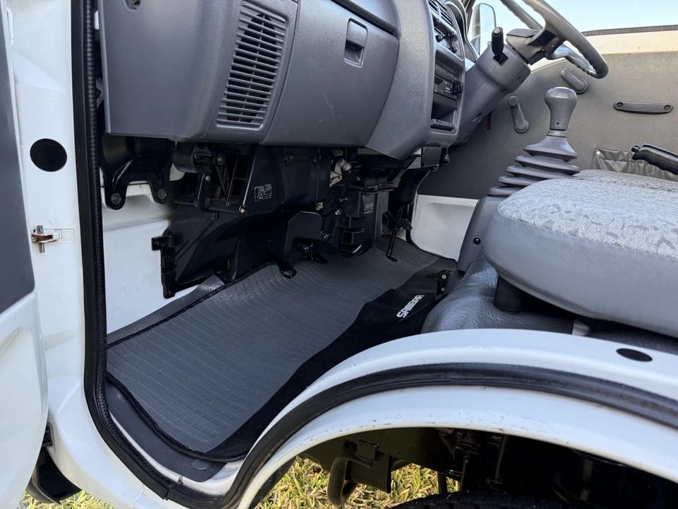 1997 Subaru Sambar 5th Gen - Image 27 of 31