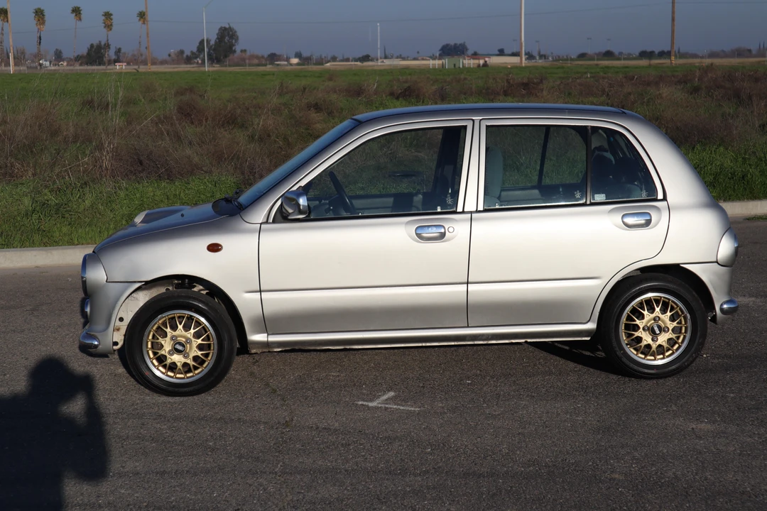 1997 Subaru Vivio - Image 12 of 30