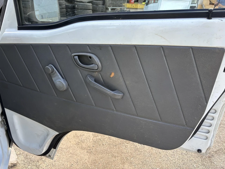 1997 Suzuki Carry & Every 9th Gen - Image 16 of 21