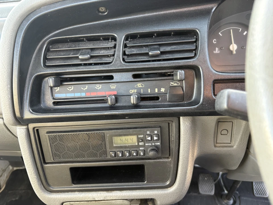 1997 Suzuki Carry & Every 9th Gen - Image 16 of 31