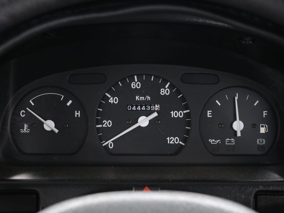1997 Suzuki Carry & Every 9th Gen - Image 14 of 24