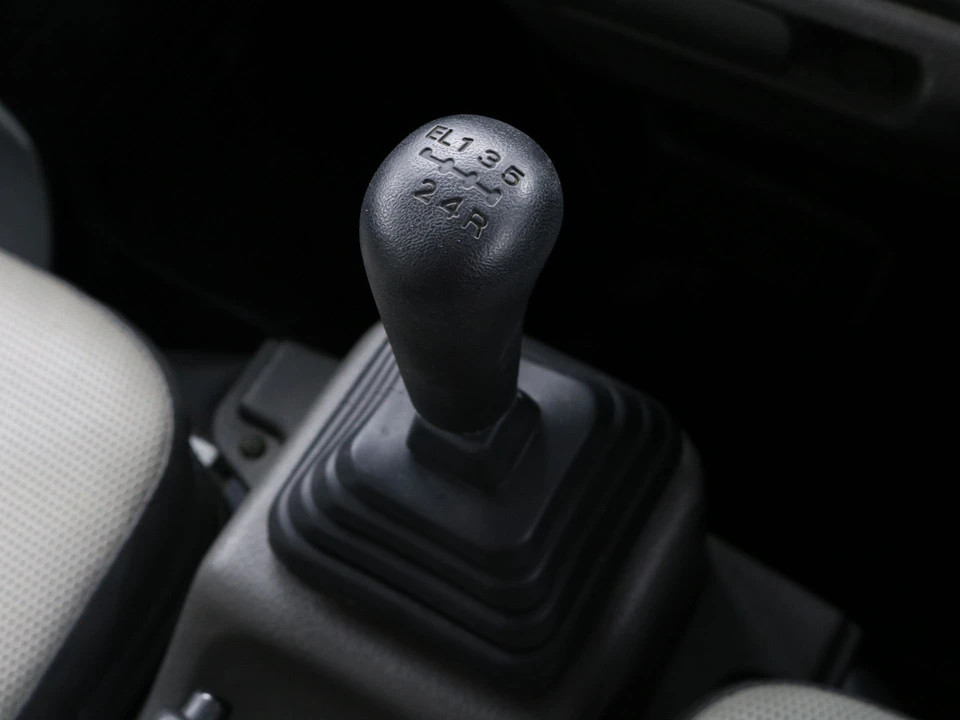 1997 Suzuki Carry & Every 9th Gen - Image 16 of 24