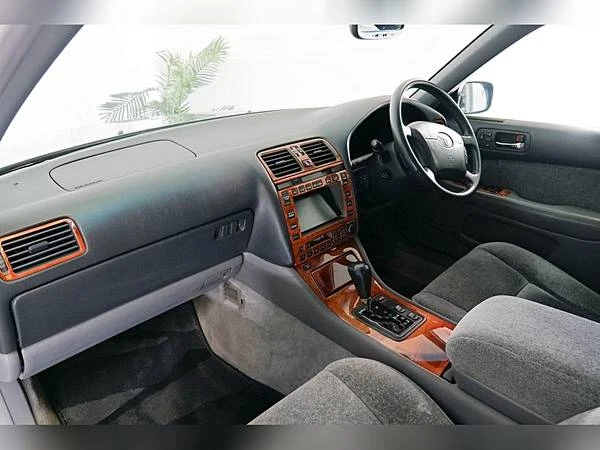 1997 Toyota Celsior 2nd Gen - Image 11 of 21