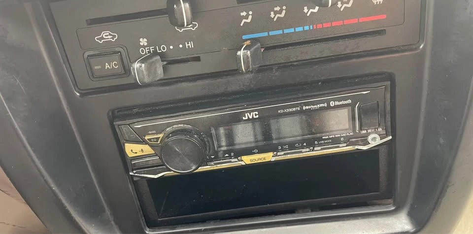 1997 Toyota 4Runner 3rd Gen - Image 11 of 16