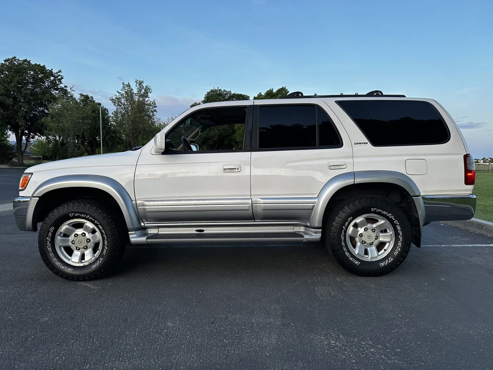 1997 Toyota 4Runner 3rd Gen - Image 5 of 31