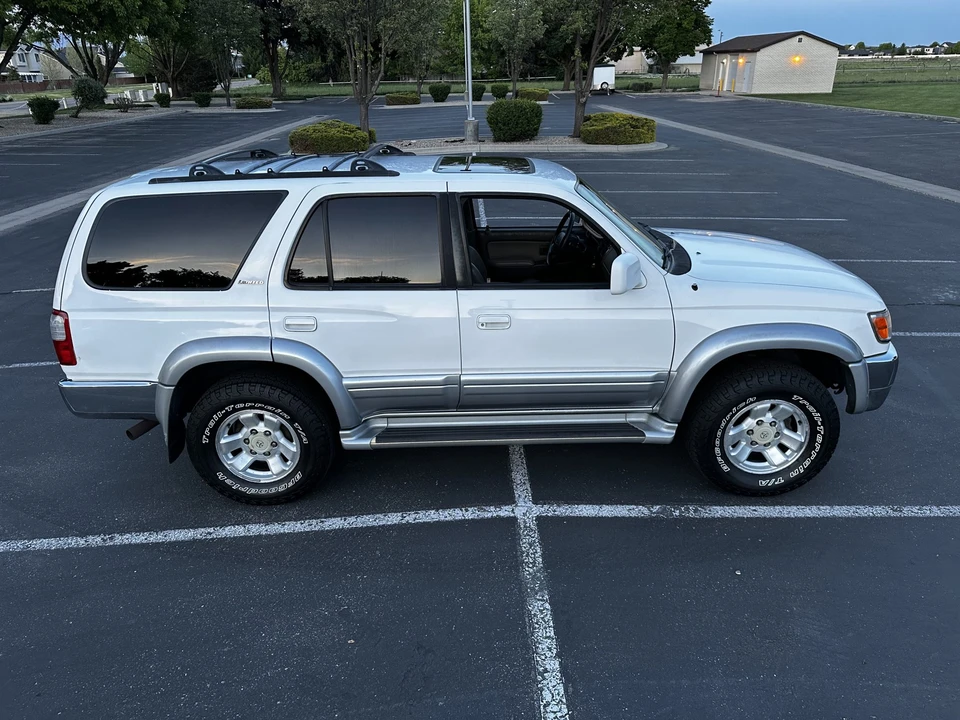 1997 Toyota 4Runner 3rd Gen - Image 12 of 31