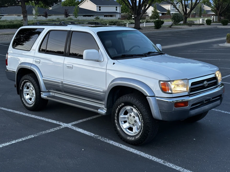 1997 Toyota 4Runner 3rd Gen - Image 9 of 31