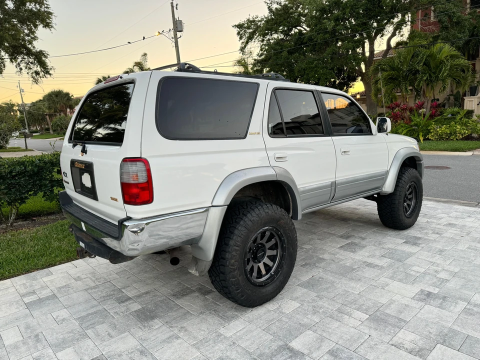 1997 Toyota 4Runner 3rd Gen - Image 10 of 31