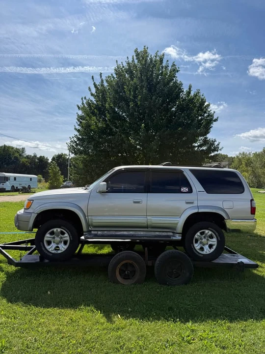 1997 Toyota 4Runner 3rd Gen - Image 2 of 14