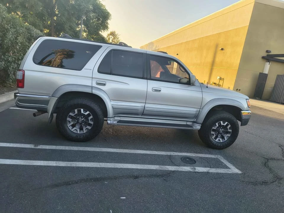 1997 Toyota 4Runner 3rd Gen - Image 4 of 8