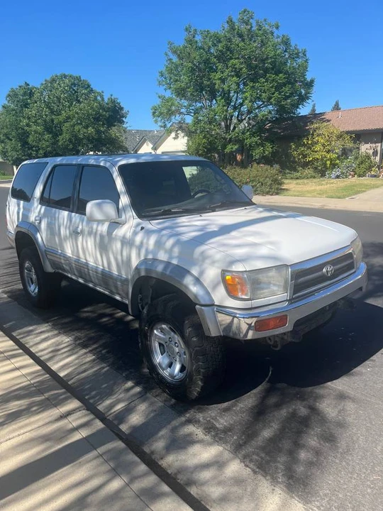 1997 Toyota 4Runner 3rd Gen - Image 2 of 8