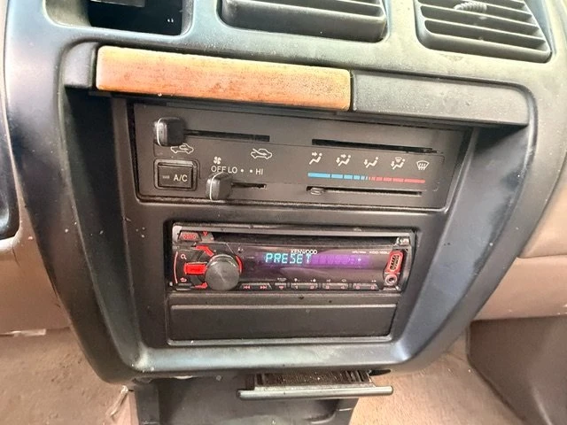 1997 Toyota 4Runner 3rd Gen - Image 10 of 13