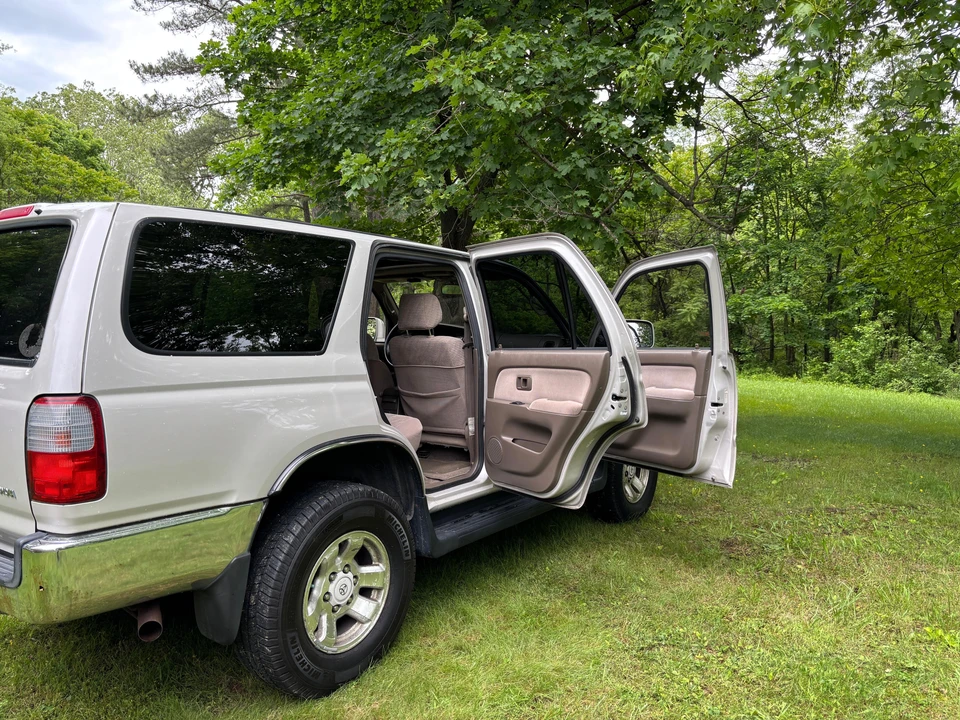 1997 Toyota 4Runner 3rd Gen - Image 28 of 31