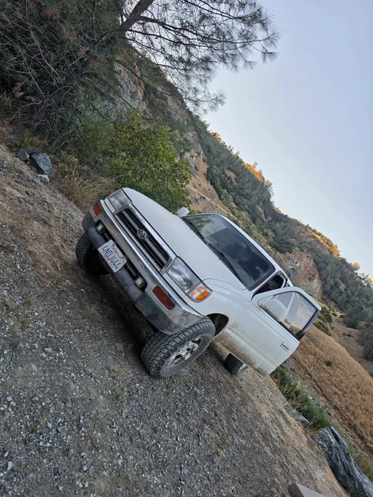 1997 Toyota 4Runner 3rd Gen - Image 2 of 13
