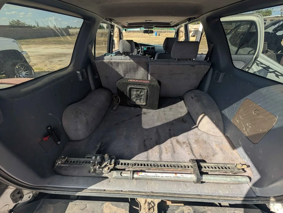 1997 Toyota 4Runner 3rd Gen - Image 9 of 16