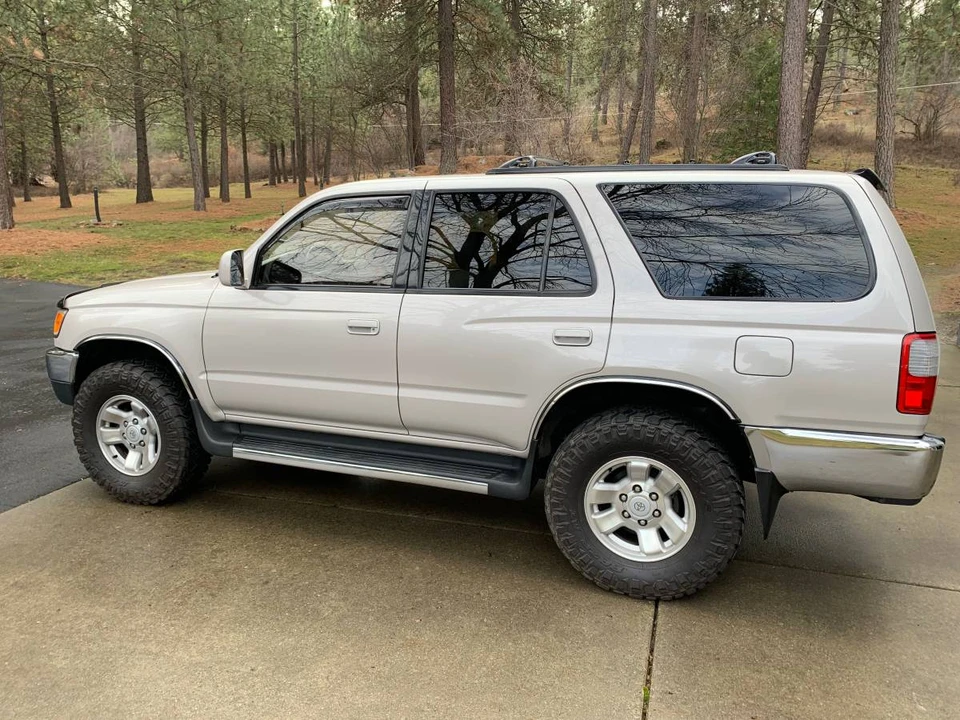 1997 Toyota 4Runner 3rd Gen - Image 2 of 10