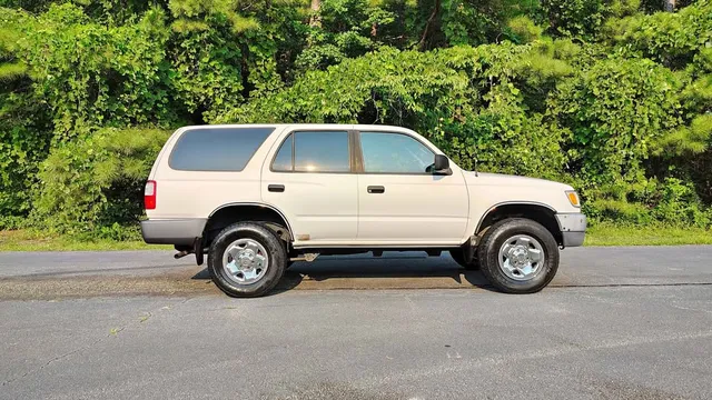 1997 Toyota 4Runner Sport Utility 4D