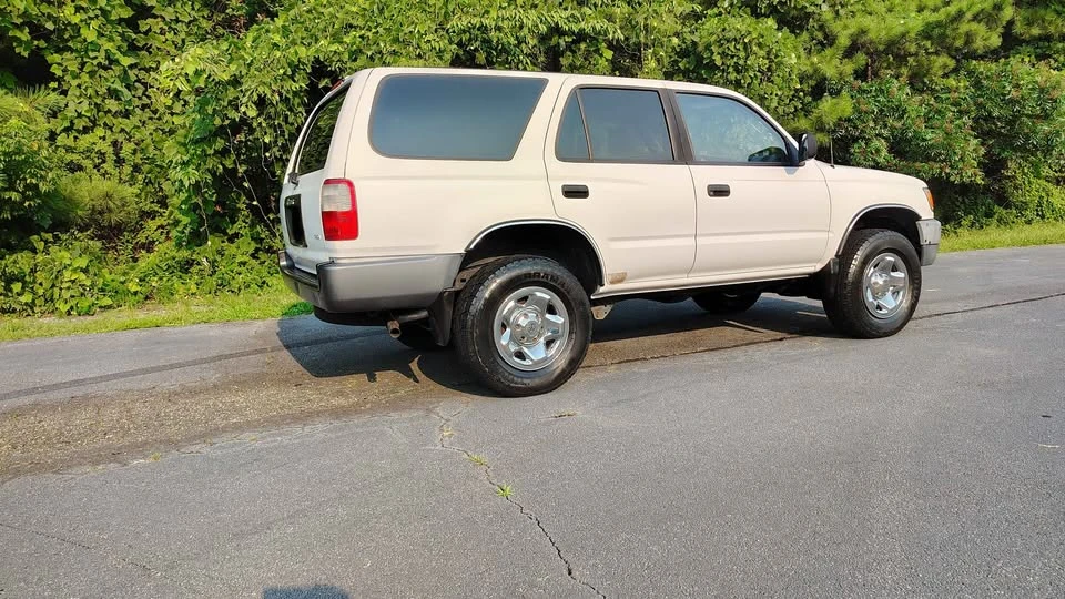 1997 Toyota 4Runner 3rd Gen - Image 5 of 10