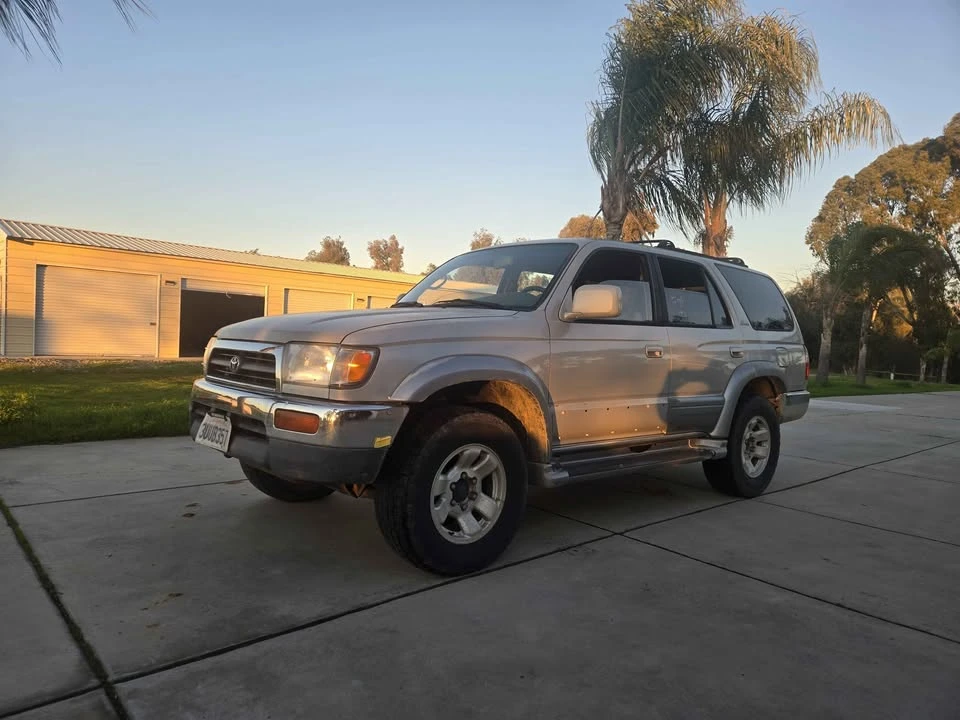 1997 Toyota 4Runner 3rd Gen - Image 4 of 9