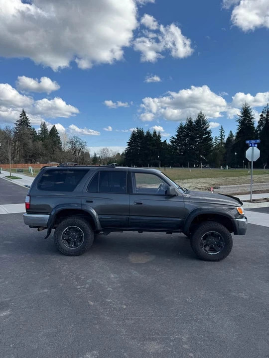 1997 Toyota 4Runner 3rd Gen - Image 5 of 13
