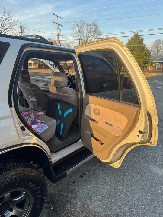 1997 Toyota 4Runner 3rd Gen - Image 8 of 18