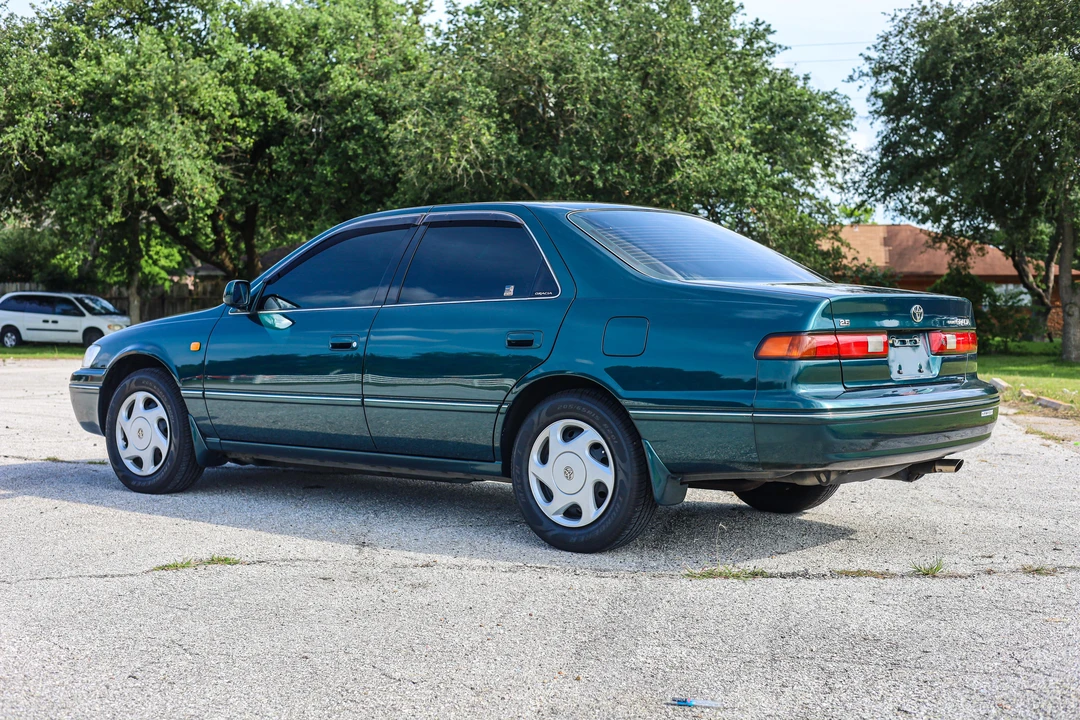 1997 Toyota Camry 4th Gen - Image 14 of 31