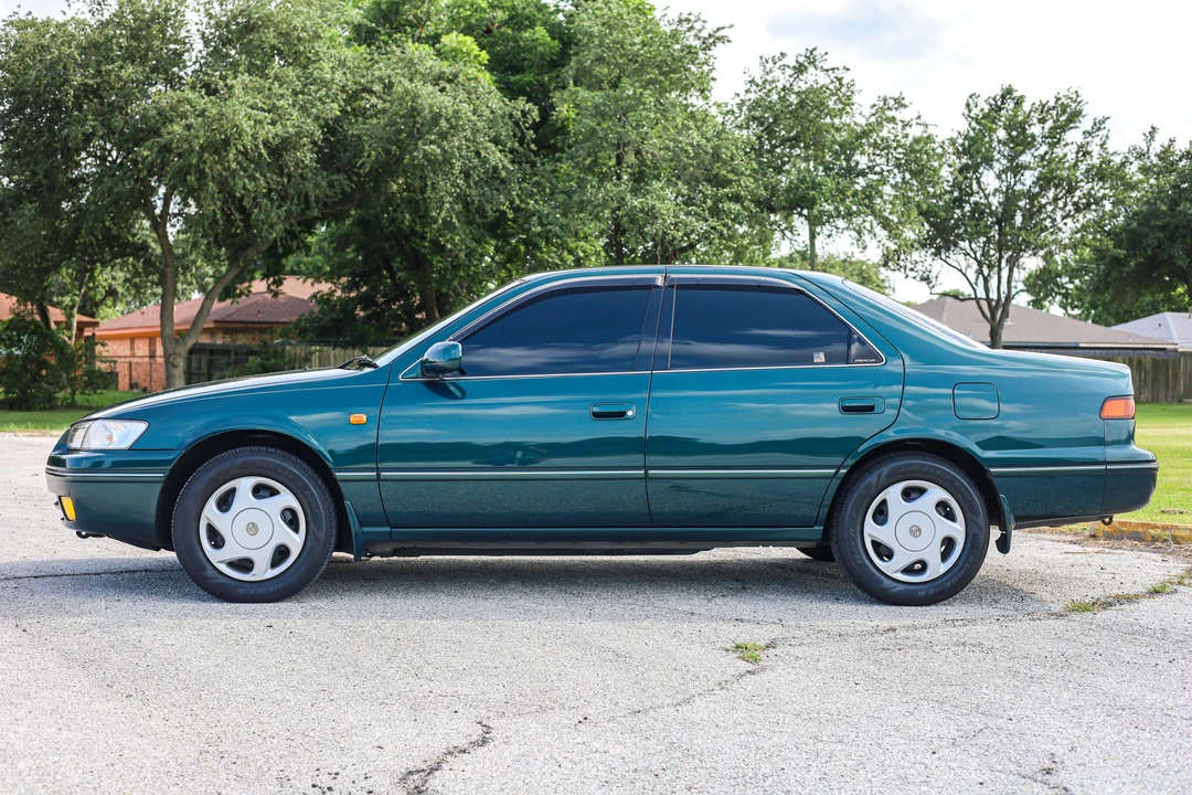 1997 Toyota Camry 4th Gen - Image 11 of 31