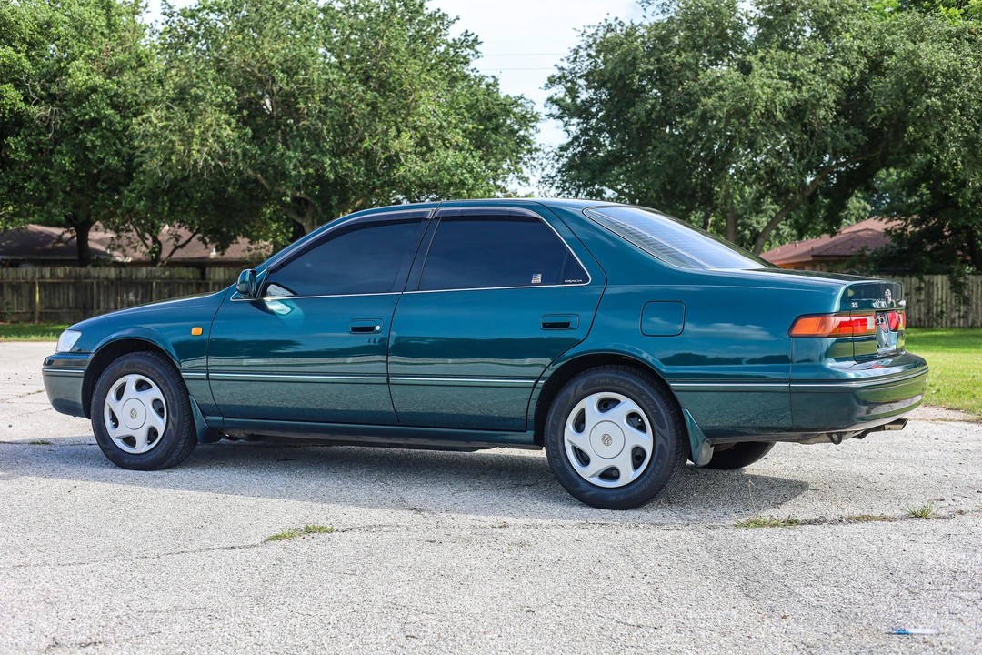 1997 Toyota Camry 4th Gen - Image 13 of 31