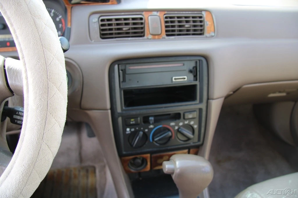1997 Toyota Camry 4th Gen - Image 16 of 21