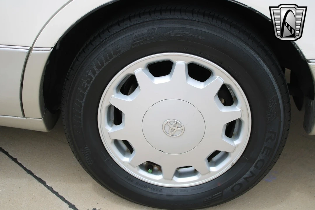 1997 Toyota Celsior 2nd Gen - Image 10 of 21