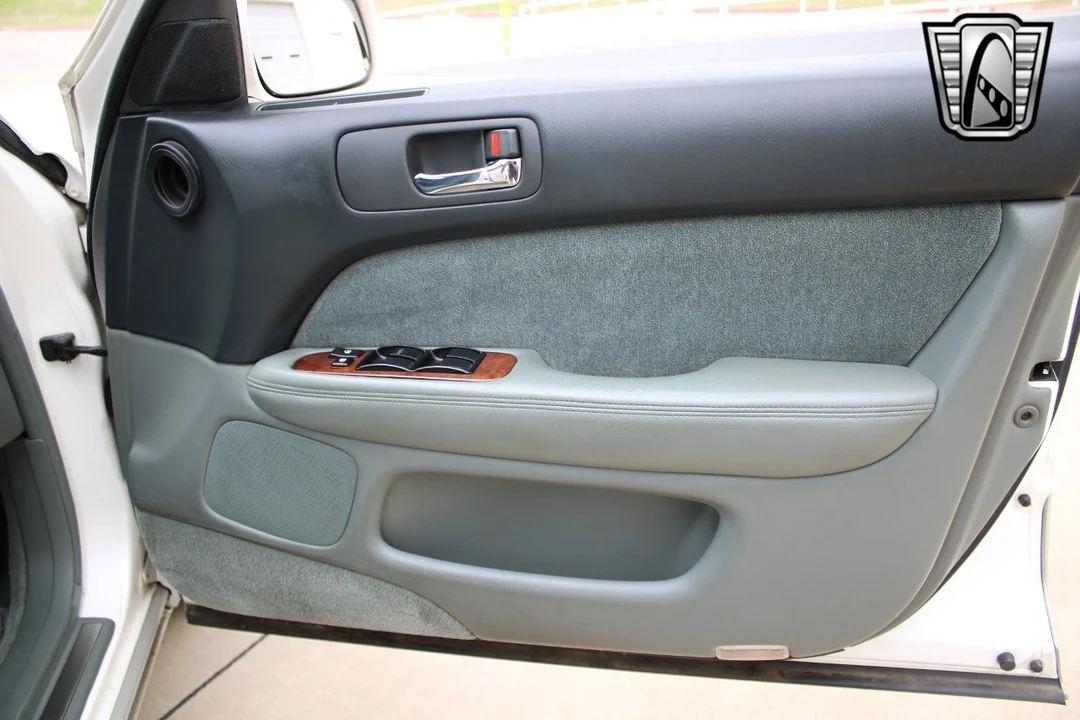1997 Toyota Celsior 2nd Gen - Image 13 of 21