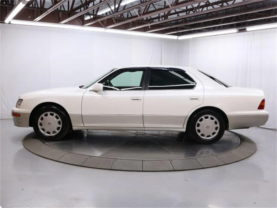 1997 Toyota Celsior 2nd Gen - Image 4 of 31