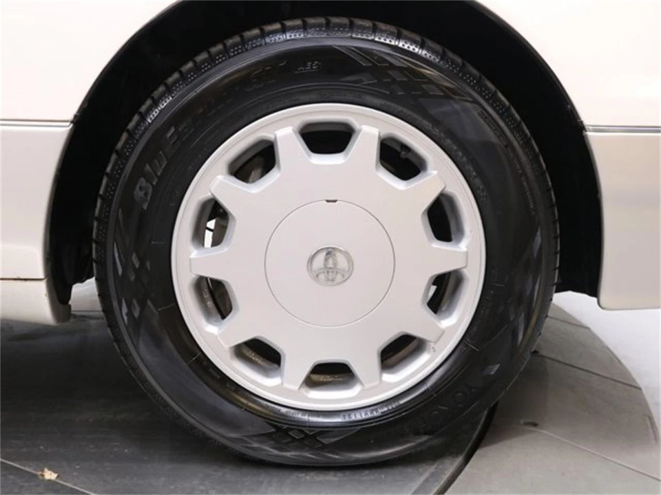 1997 Toyota Celsior 2nd Gen - Image 30 of 31