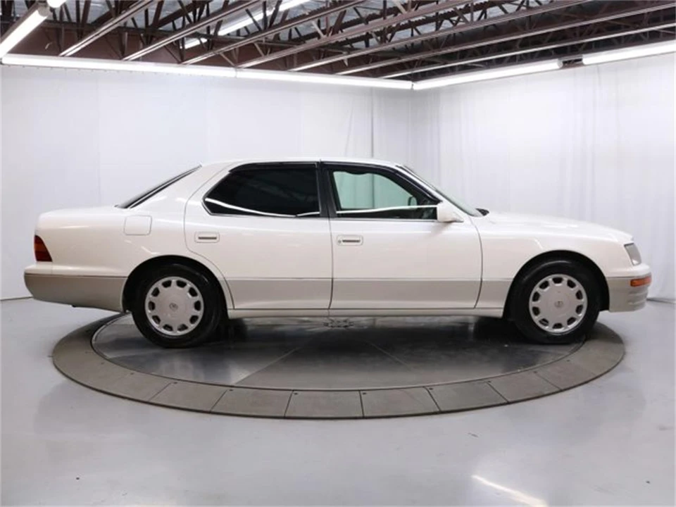 1997 Toyota Celsior 2nd Gen - Image 8 of 31